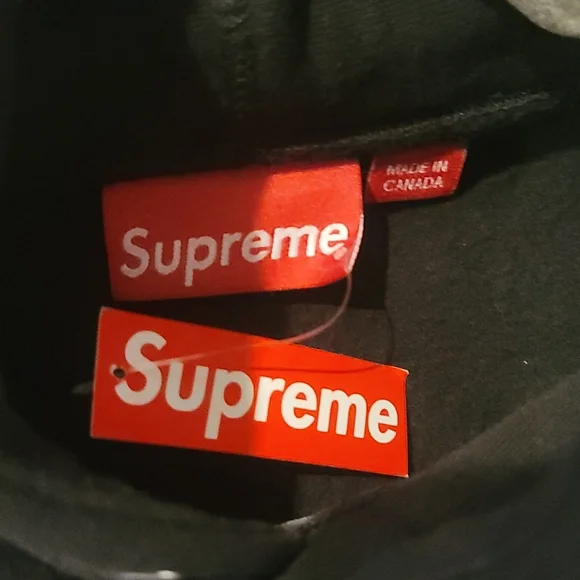 Supreme hoodie - Picture 3 of 4